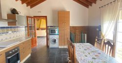 Hermosa Casa Rural con cochera y terrazas en Comares