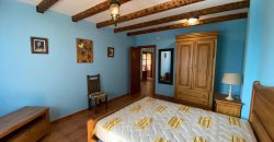 Hermosa Casa Rural con cochera y terrazas en Comares