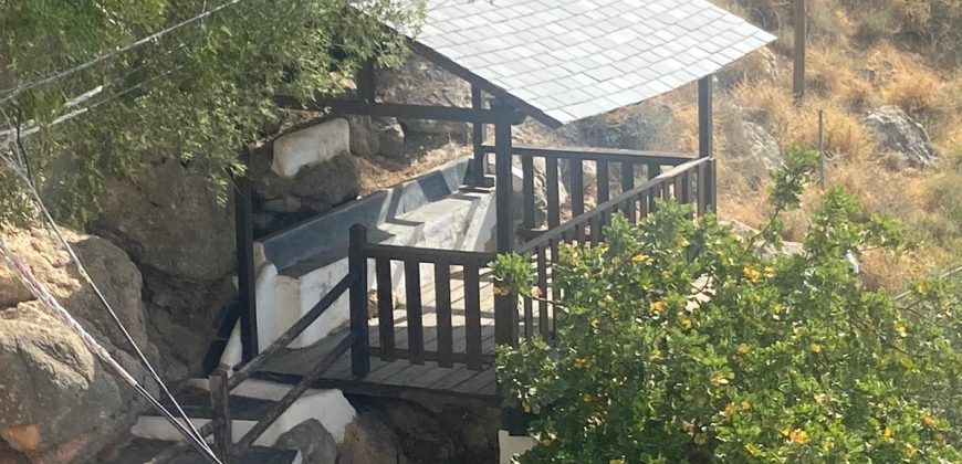 Hermosa Casa Rural con cochera y terrazas en Comares