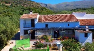 Casa Pueblo en Periana