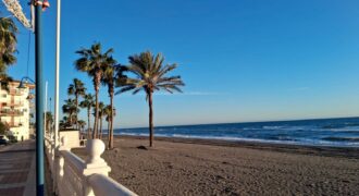 Apartamento a pocos metros del mar en el Morche